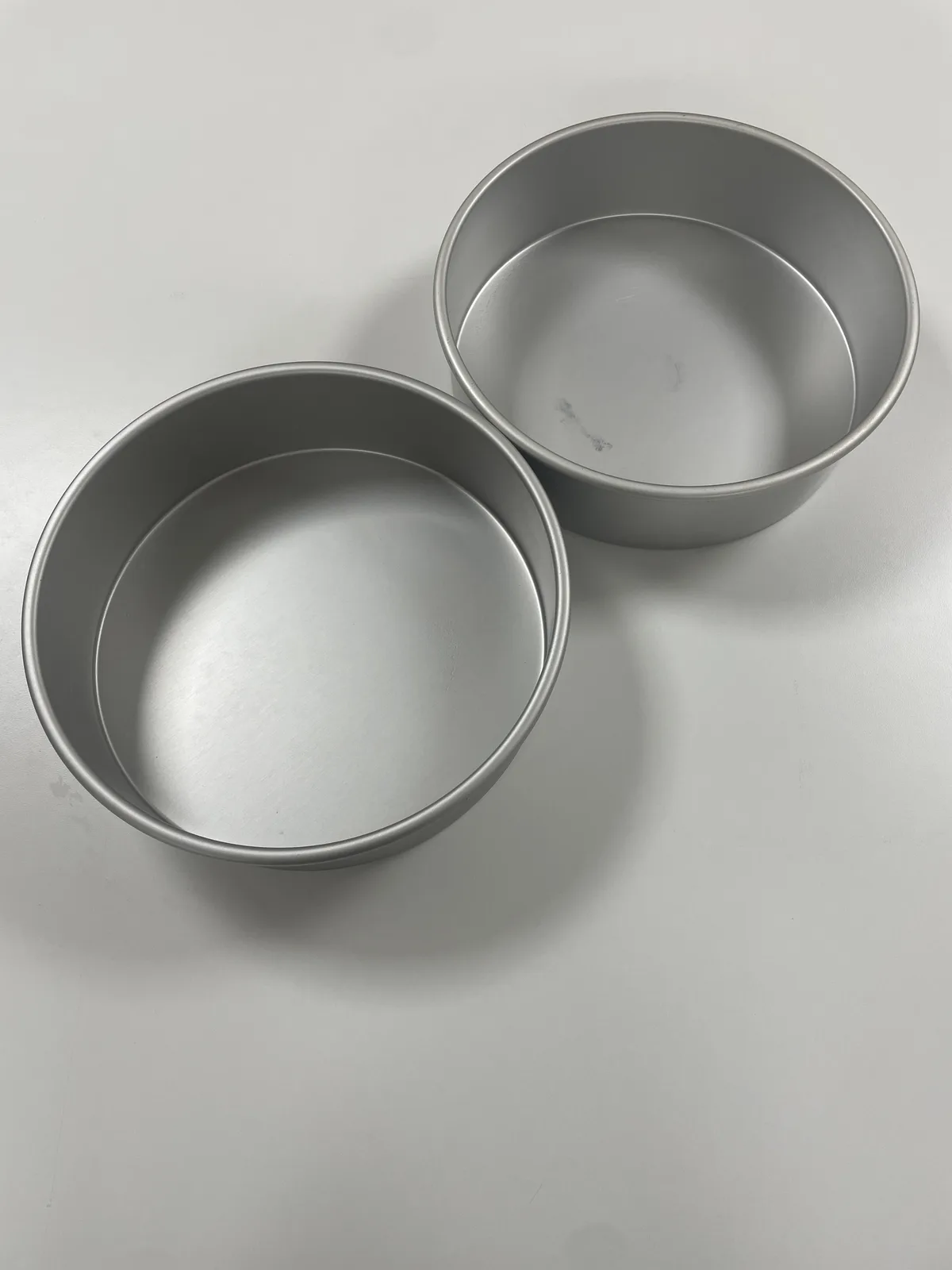 Pair of 10-inch round cake tins