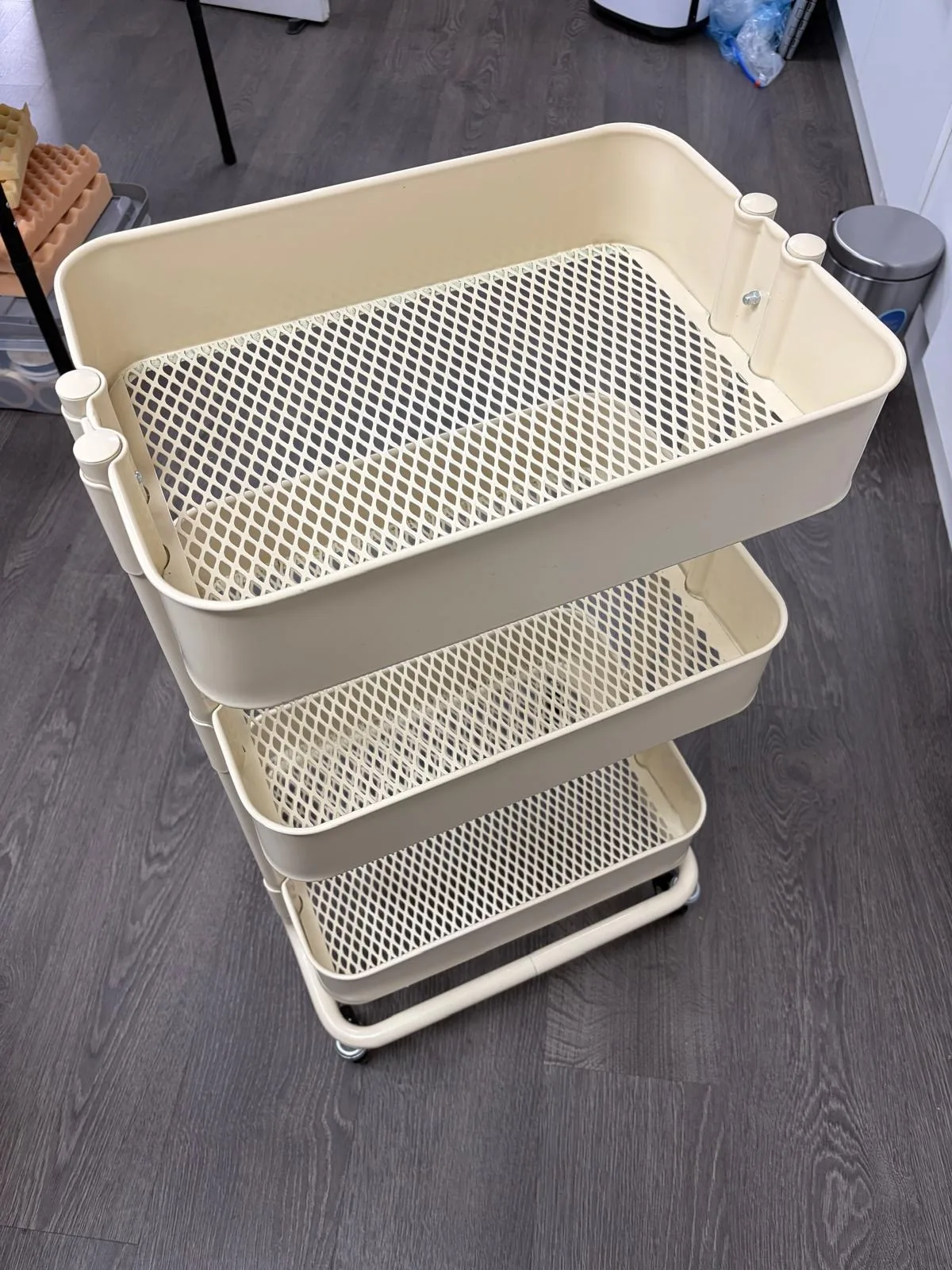Hobbycraft 3-shelf cream metal rolling work trolley